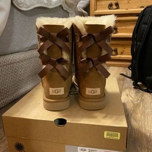 Bailey Bow ll - size 9